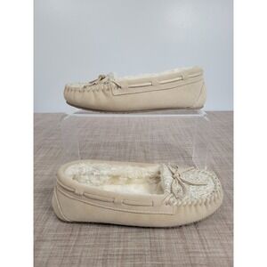 Minnetonka Womens Suede Moccasin Slippers Beige Knit Faux Fur Lined Size 6M 3453